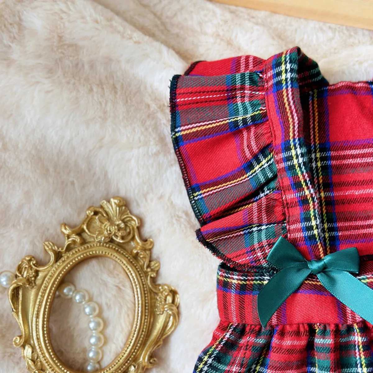 380A Red Plaid School-Style Dress with Bow Accents and Flutter Sleeves Is Suitable for a Christmas Party M251208
