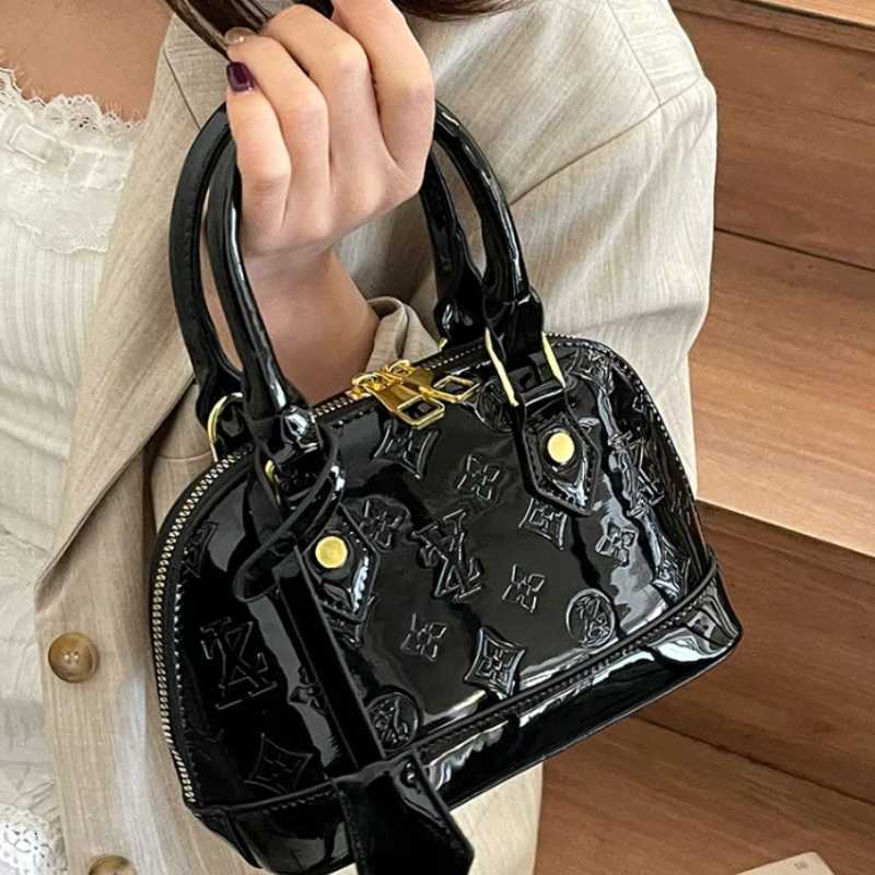 Patent Leather Handbag for Wen 2025 New Style Niche High-end Feel Shell Bag Versatile Single-shoder Crossbody Small Bag Y251208