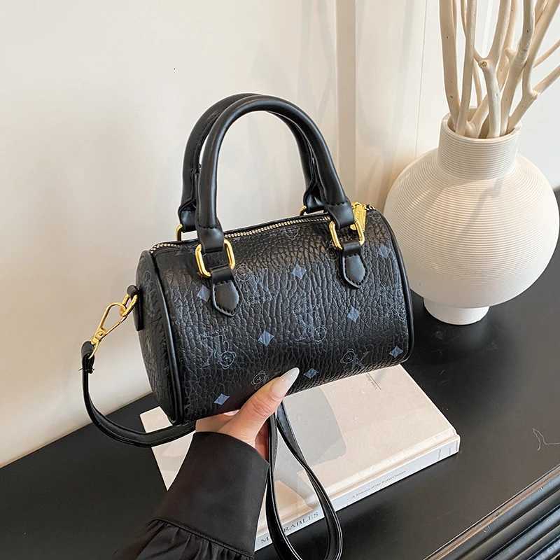 Classic Leather Messenger Bag For Wen Shoder Crossbody Handbag By Famous Designer Luxury Brand Elegant Y251208