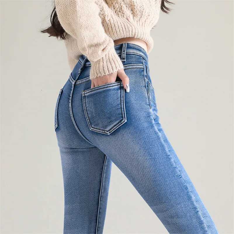 New Winter Women Snow Thermal Fleece Skinny Jeans Casual Lady Warm Velvet Thick Pencil Pants Female Basic Fleece Denim TrousersT251208