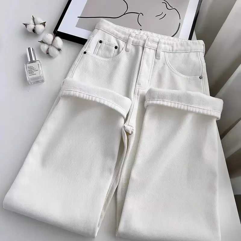 High Waist White Fleece Lined Straight Leg Jeans for Woman Y2k Pants Winter Loose Fit Wide Leg Trousers with Flowy HemT251208