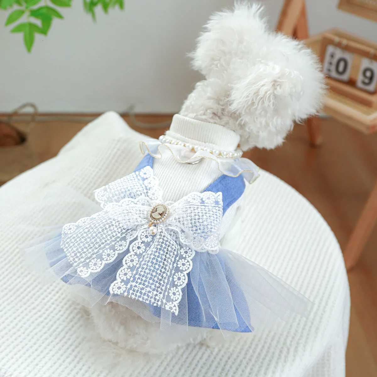 Pearl Design Dog Collar Lace Design Dog Tutu Skirts with Big Bow Decoration Princess Style Beauty Skirts Pet Party Clothing M251208