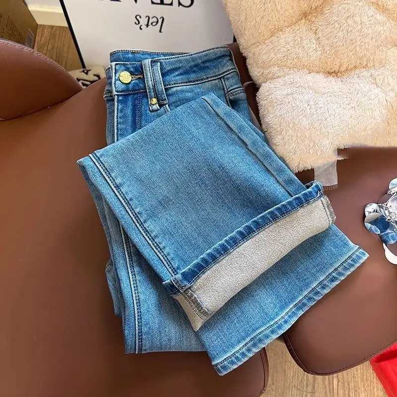 Flared Jeans for Women 25 Autumn Winter New Arrival Plus Velvet Elastic Retro Slim Sexy Petite Long PantsT251208