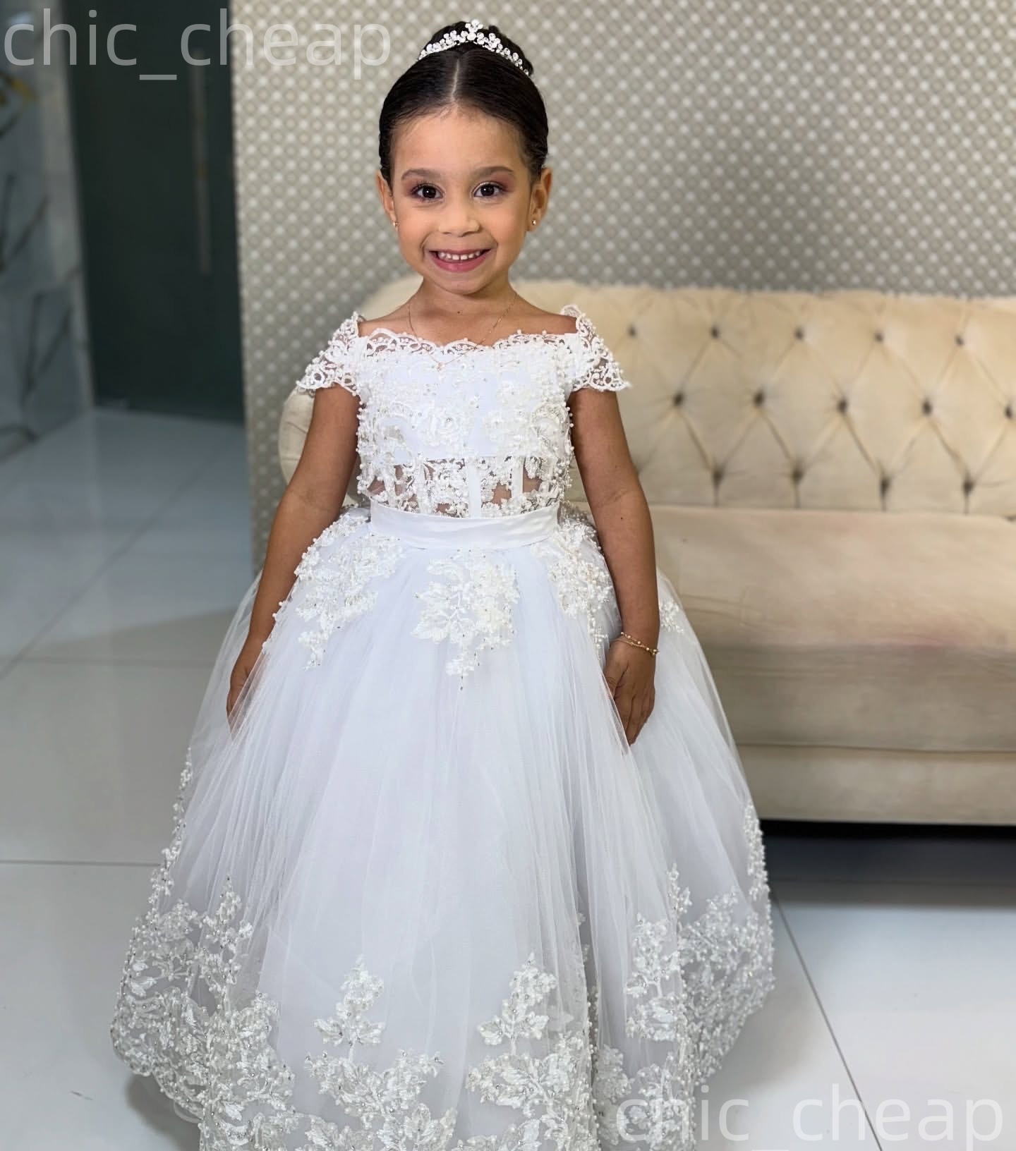 2026 Ivory Ball Gown Flower Girl Dresses Lace Beaded Portrait Vintage Little Girl Christmas Peageant Birthday Christening Tutu Dress Gowns ZJ422