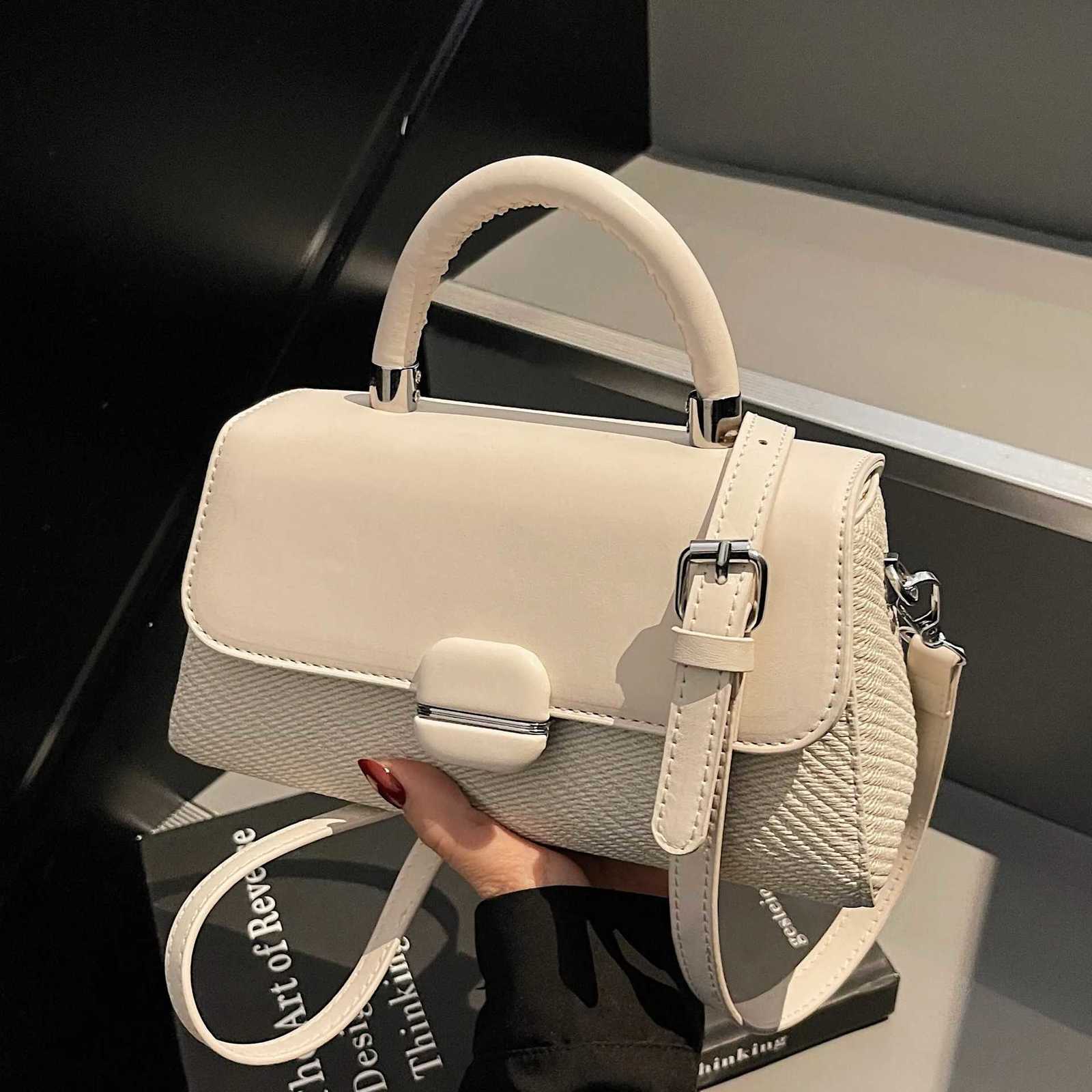 2025 Stylish Square Handbag Fiable Wens Shoder Bag Minimalist Crossbody Purse Versatile Chic Tote for ryday Use Y251208