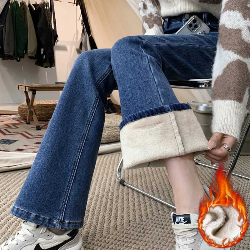 Winter Warm Womens Jeans Fashion Slim Thicken Fleece Flared Pants High Waist Elastic Skinny Velvet Plus Length Female JeansT251208