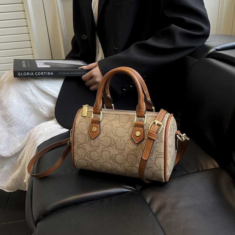 Trendy Paris Fi Messenger Bag Elegant For Business Wen With Letter High-End And B Superstar Cmuter Use Y251208