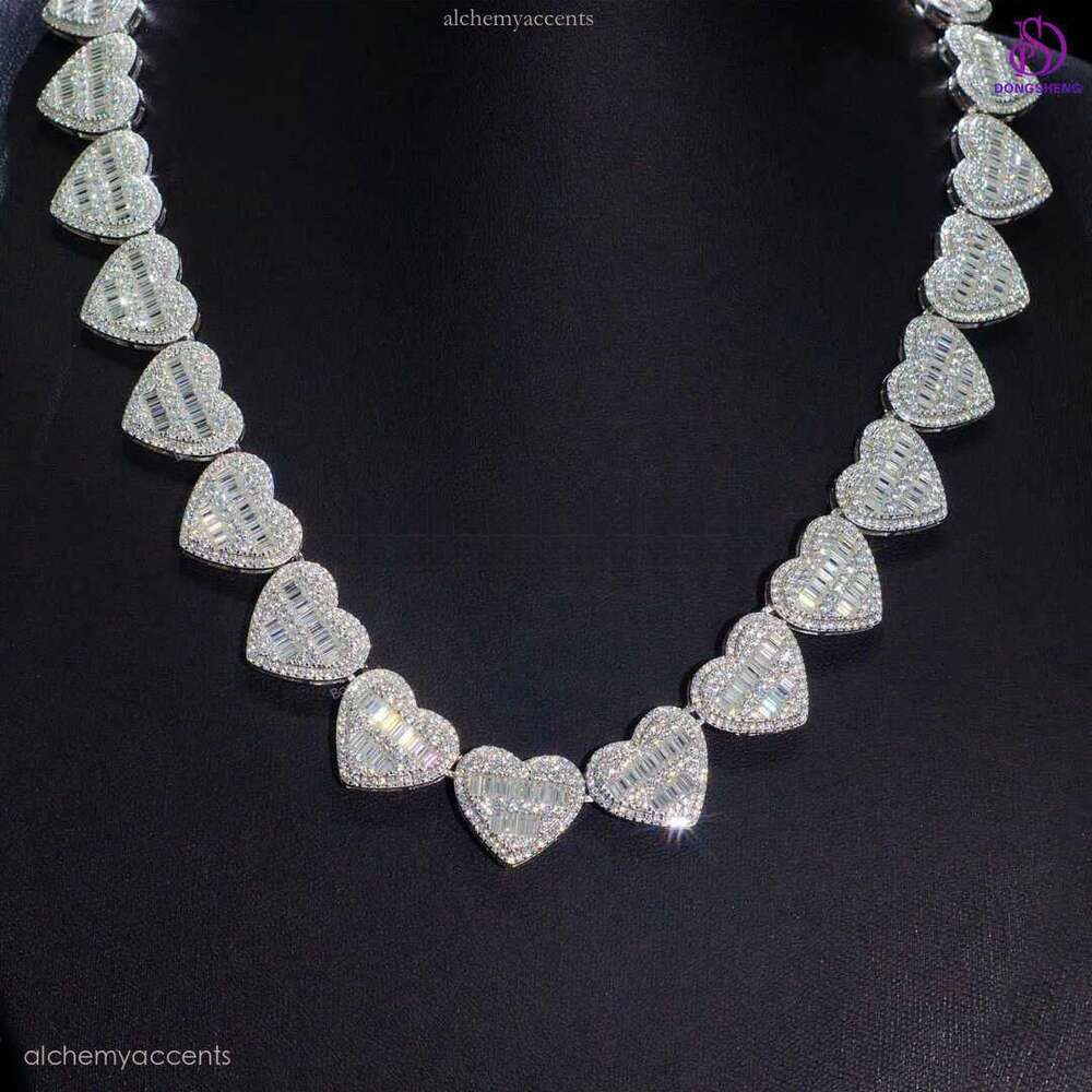 Women Fine Jewelry Fashion 925 Silver heart-shaped Necklace Iced Out Diamond Vvs Moissanite Hip Hop Cuban chain
