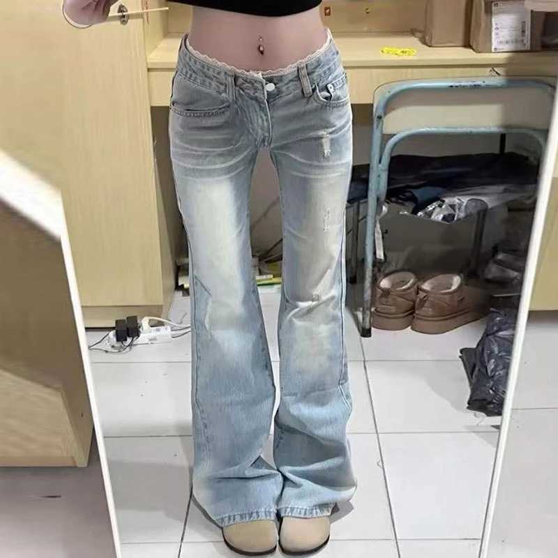 Light Wash Flared Jeans for Women Plus Size Lace Low Rise Floor Length Slim Fit Bell Bottom Pants Trendy Design for Curvy LadiesT251208