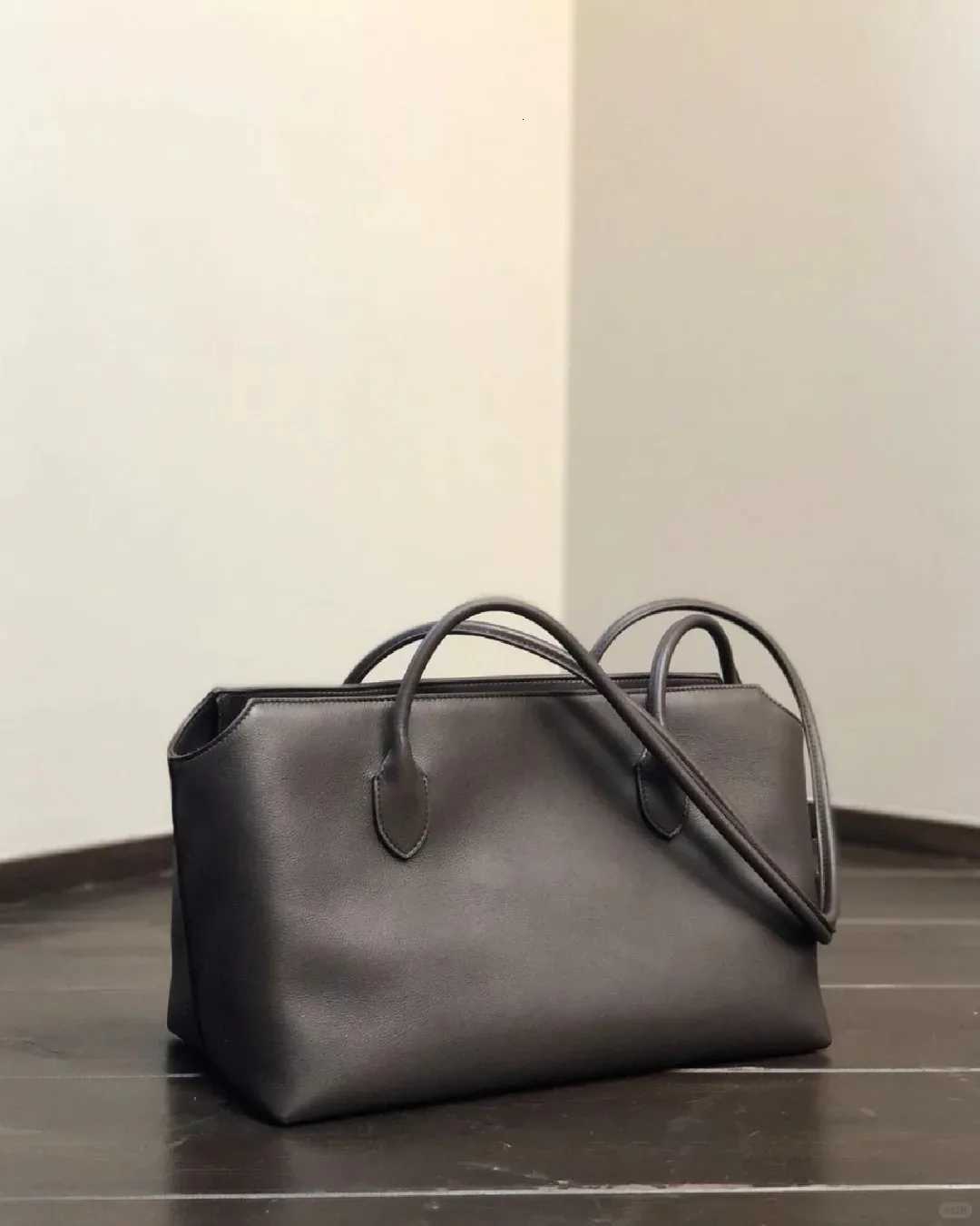 High Quty Soft Long Handle Bag Fashion Luxury Tote Bag GenuineLeather Women Shoulder Bag Office Large Capacity C251208