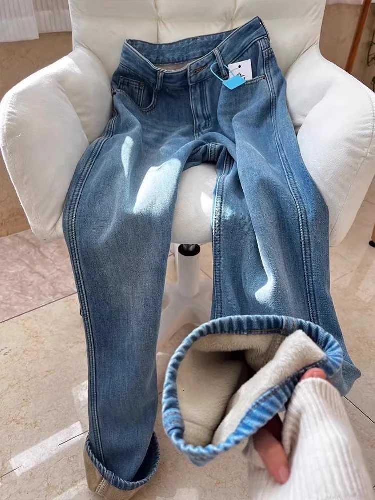 Womens Autumn Winter High Waist Velvet Thick Jeans Loose Fit Fashion for Aunty Flattering for Pear ShapeT251208