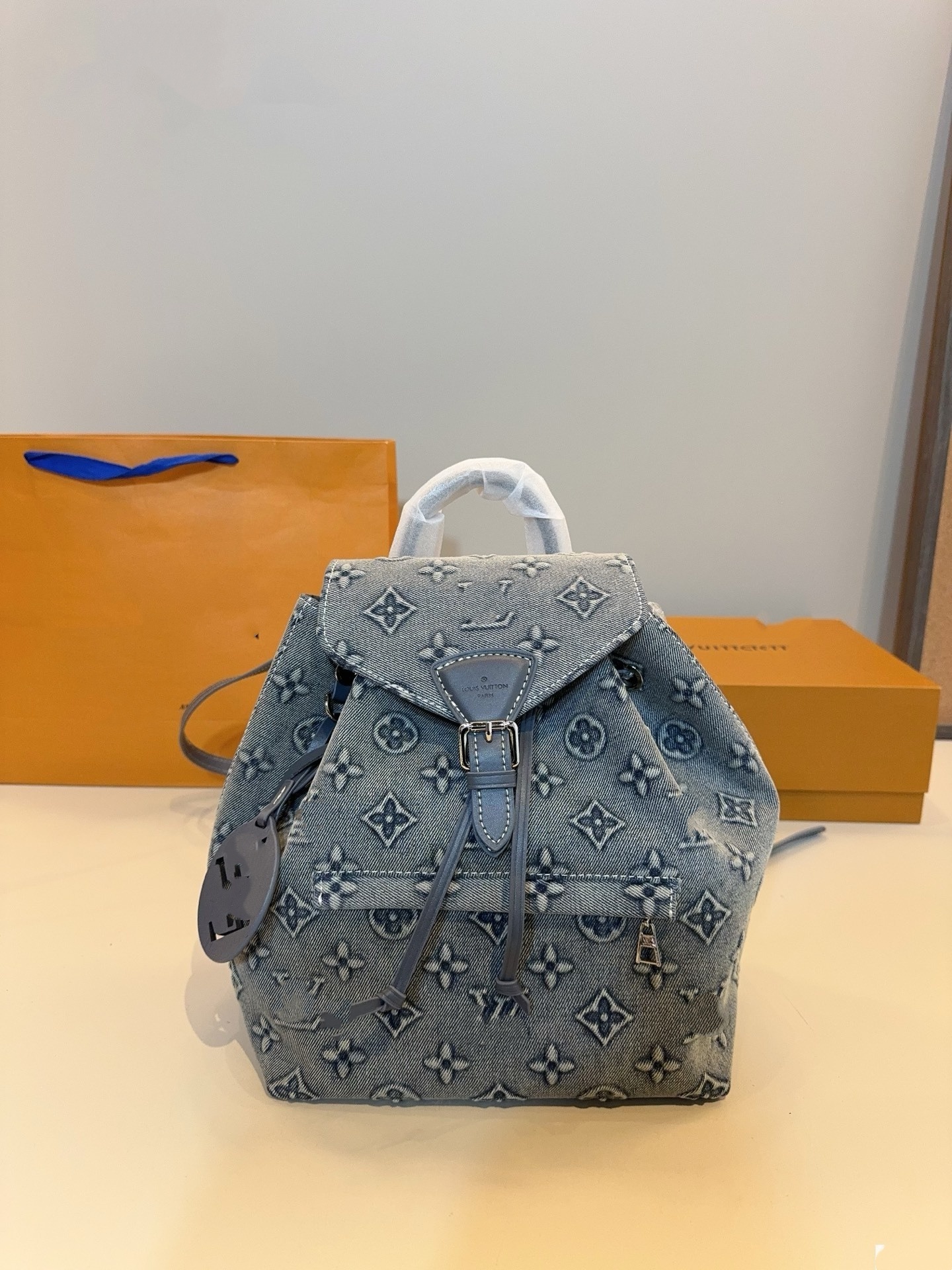 Luxurys designer denim backpack men womens Montsouris Backpacks Genuine Leather School Bag Backpack Style Purse Wallets Lady Travel bag Outdoor Packs Bag