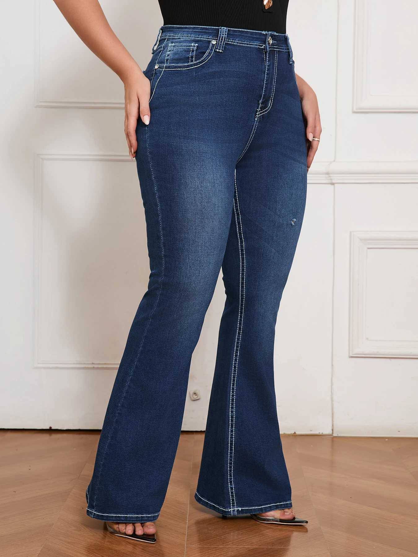 Women Plus Size High Waist Flare Jeans Vintage Stretch Denim Pants Slim Fit Casual Streetwear Retro Bootcut Long TrousersT251208