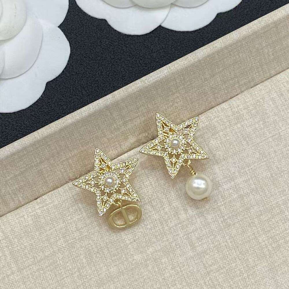 New Fashion Earrings for Women Large and Small Pearl Earrings Light Luxury Versatile Ear Jewelry Factory Wholesale