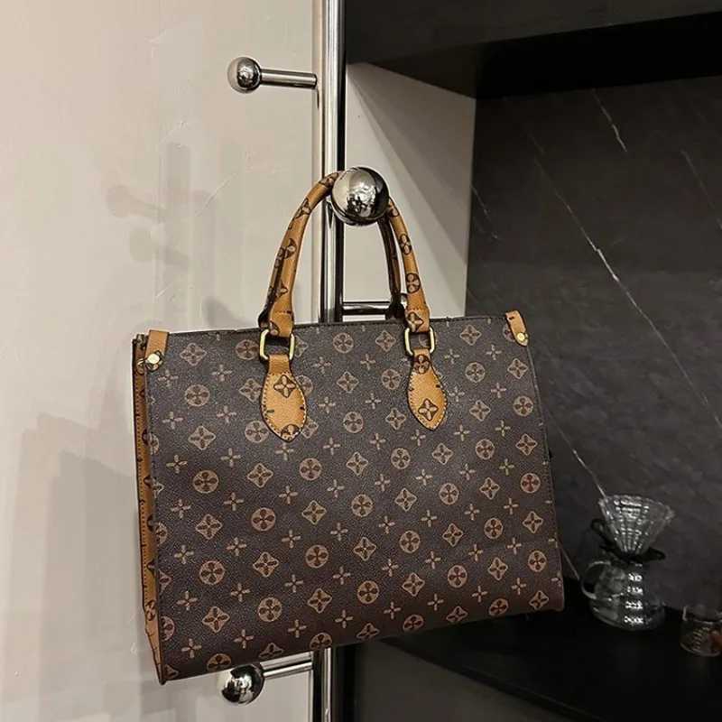 French Niche Handbag for Wen 2025 A Fiable and Tote Bag with Large Capacity and Versatile Cmuting Patterns Y251208