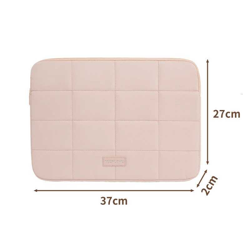 14/156 inch Laptop Sleeve for MacBook Air Pro Super Lightweight Shockproof Neoprene Case with Plush Lining Solid Color SimpleT251208