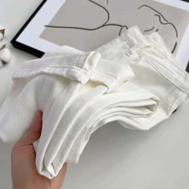 High Waist White Fleece Lined Straight Leg Jeans for Woman Y2k Pants Winter Loose Fit Wide Leg Trousers with Flowy HemT251208