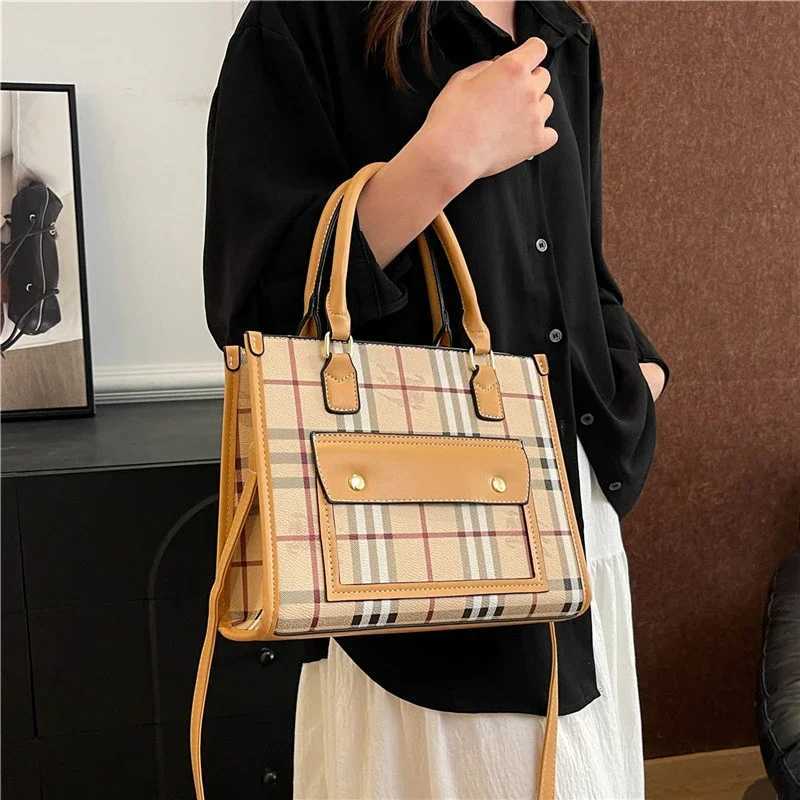 2025 Spacious Cvertible Tote Chic Top Handle Crossbody Purse for Wen Versatile Day To Night Carryall Hand Bags Y251208
