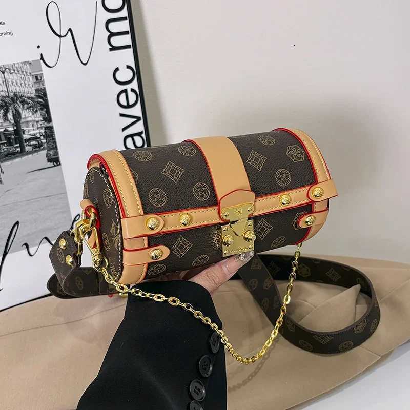 Elegant Ladies Leather Shoder Bag Luxury Designer Handbags Wens Crossbody Purse Chic Tote Bag Y251208