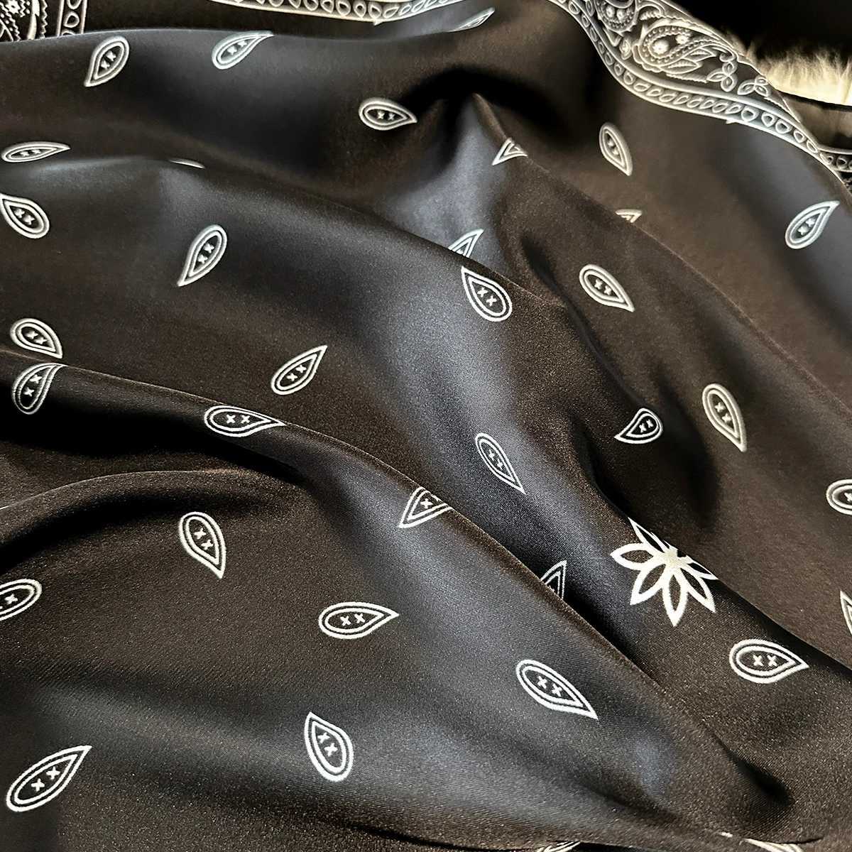 Luxury New 70cm Square Paisley Print Square Silk Scarf Casual Elegant Thin Breathable Neck Women Windproof Head Wrap Hair Scarves Y251208