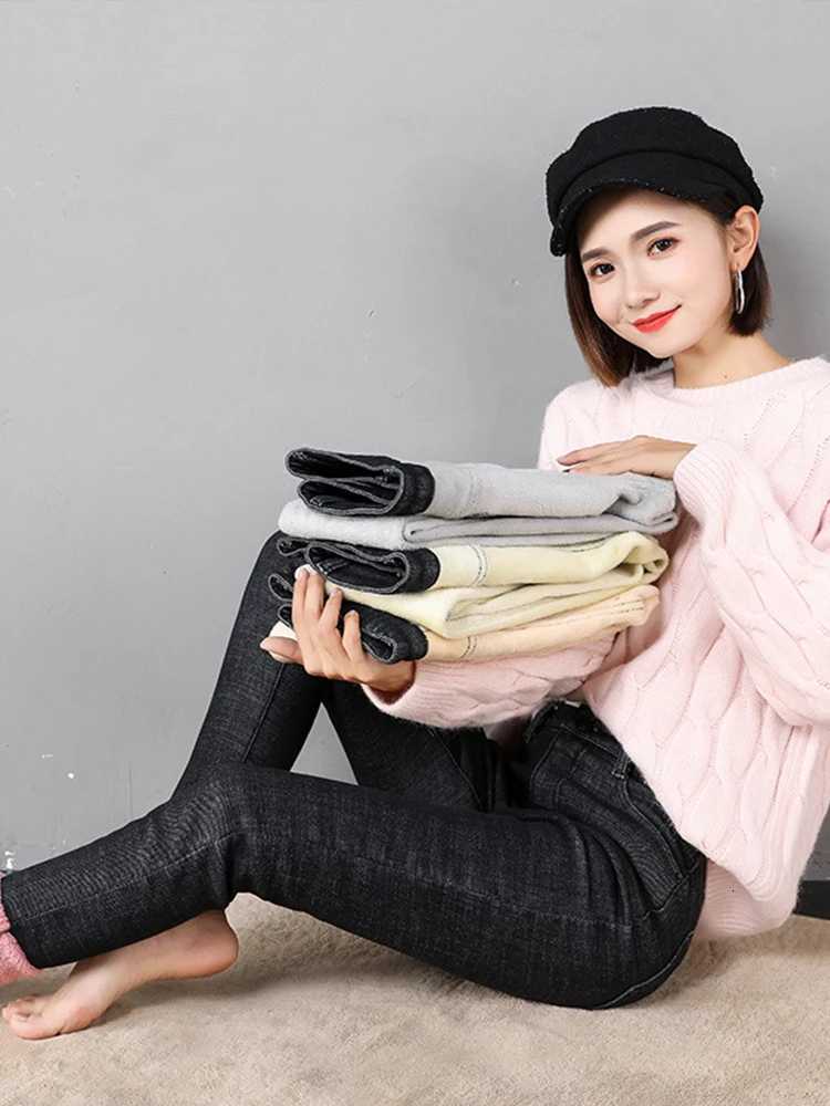 Winter high waist jeans women Thick warm stretch skinny pencil pants Female Simple casual black trousersT251208