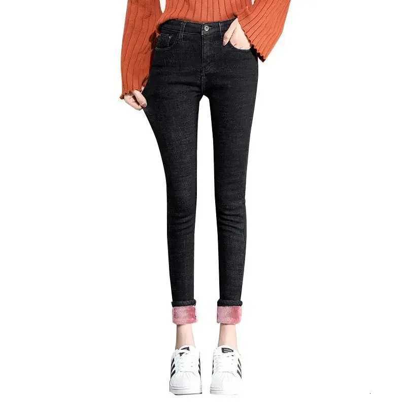 Fleece Lined High Waist Skinny Jeans Womens Thickened Nine Points Velvet Long Pants Winter Slimming Korean StyleT251208