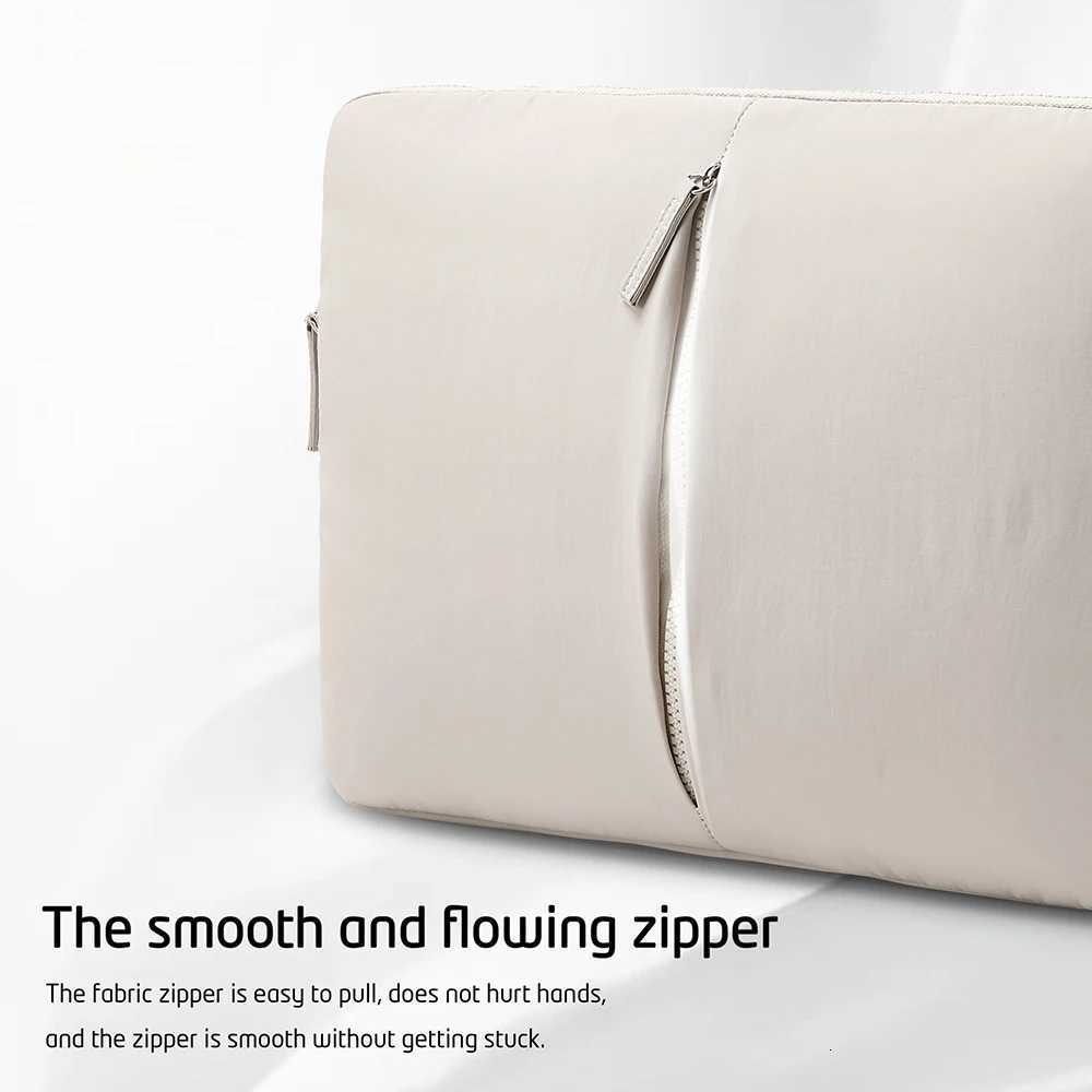 Plush Laptop Sleeve for 13 15 16Inch MacBook Air/Pro Dell HP Cute Fluffy Soft Case for Women Fashion Protective Laptop BagT251208