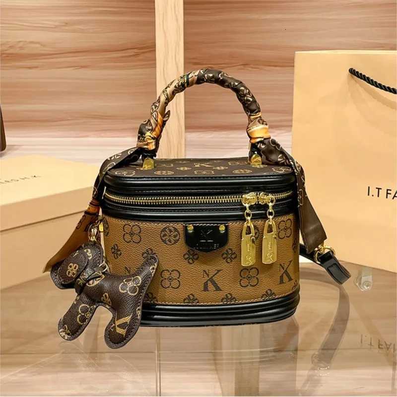 Luxury brand handbag 2025 new high-end designer box bag bucket bag single shoder diagal cross bag fiable Y251208