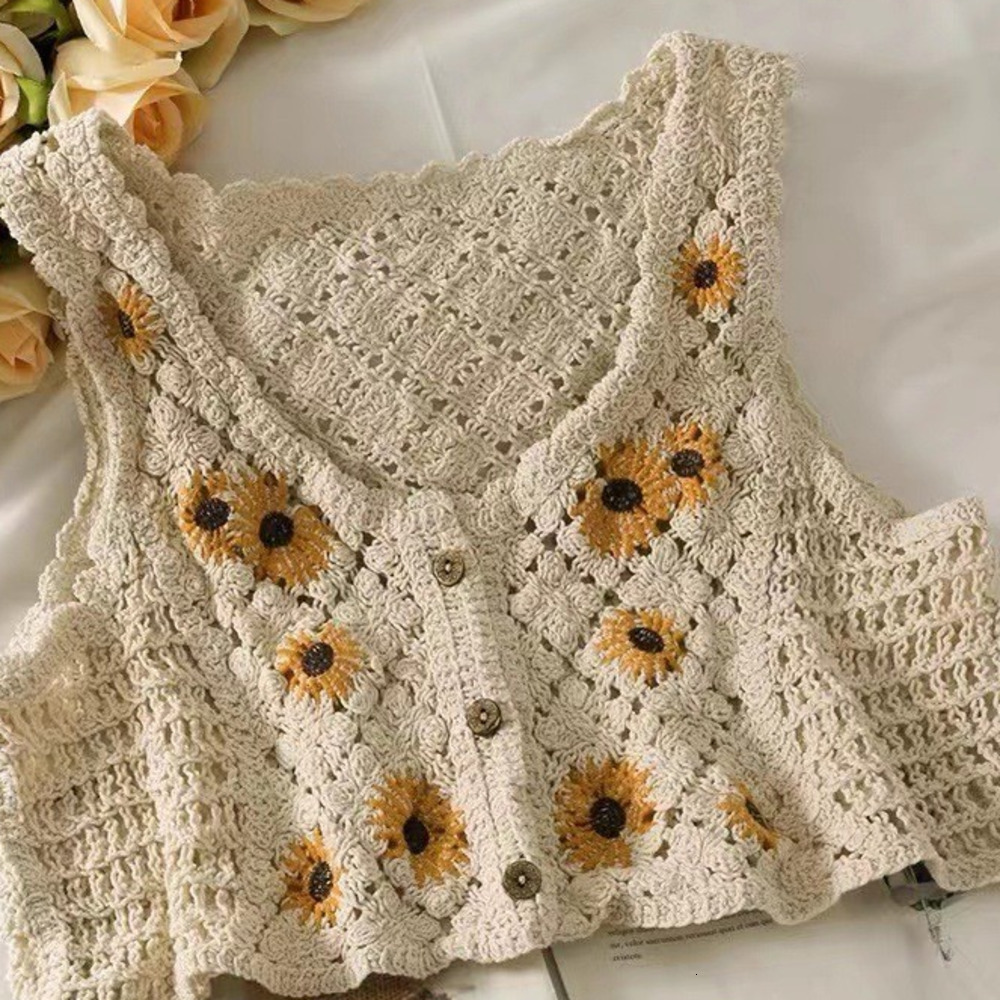 Womens Bordered Print Knit Sweater Vest Fashionable Croissant Round Neck Sleeveless Sweet Crop Tops 250910