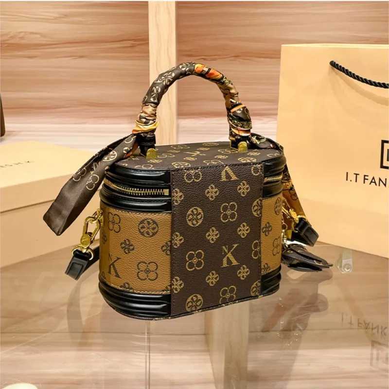 Luxury brand handbag 2025 new high-end designer box bag bucket bag single shoder diagal cross bag fiable Y251208