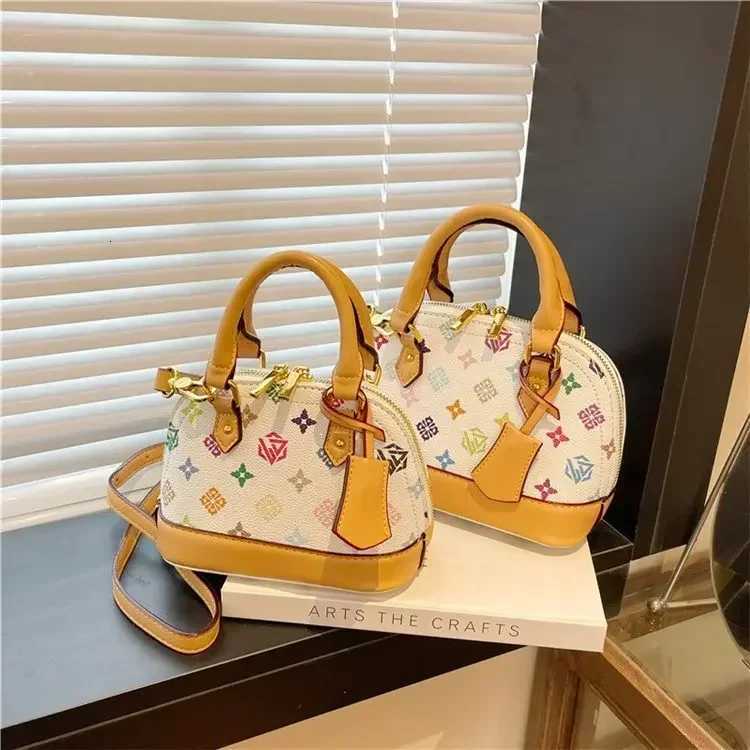 Luxury Niche High-End Shell Bag - 2025 New Vintage Mogram Wens Shoder/Crossbody Handheld Bag Y251208