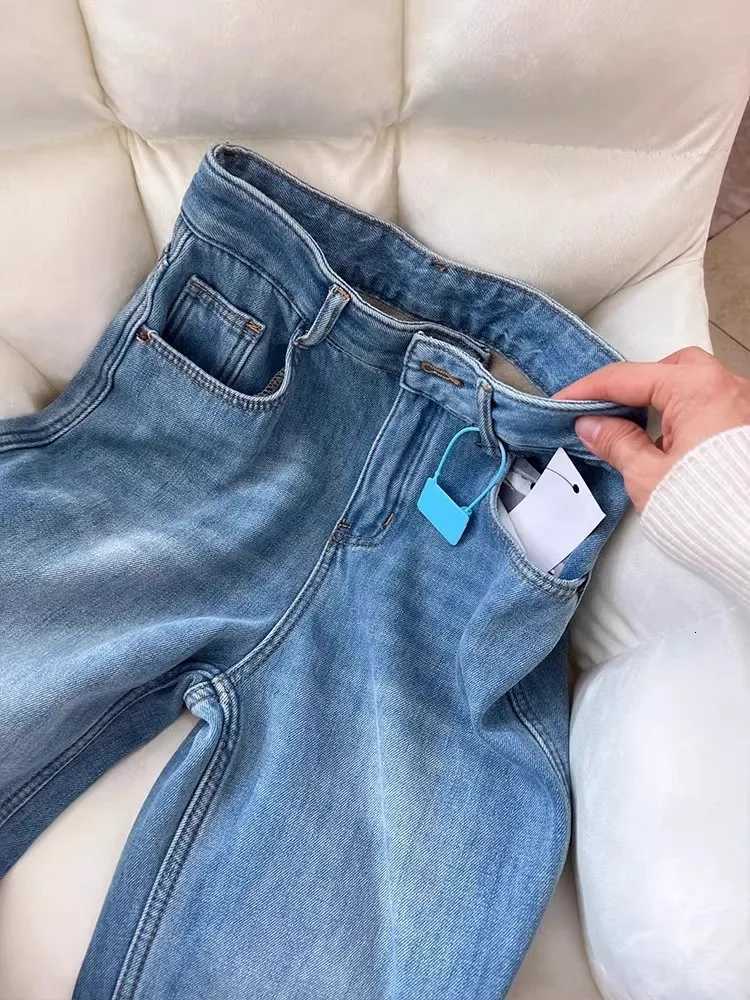 Womens Autumn Winter High Waist Velvet Thick Jeans Loose Fit Fashion for Aunty Flattering for Pear ShapeT251208