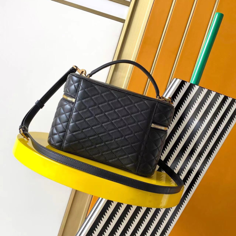 10A mirror quality cosmetic bags Latest popular sheepskin popular sheepskin diamond shaped quilted overlock sheepskin lining in antique copper color Size 22.5 cm