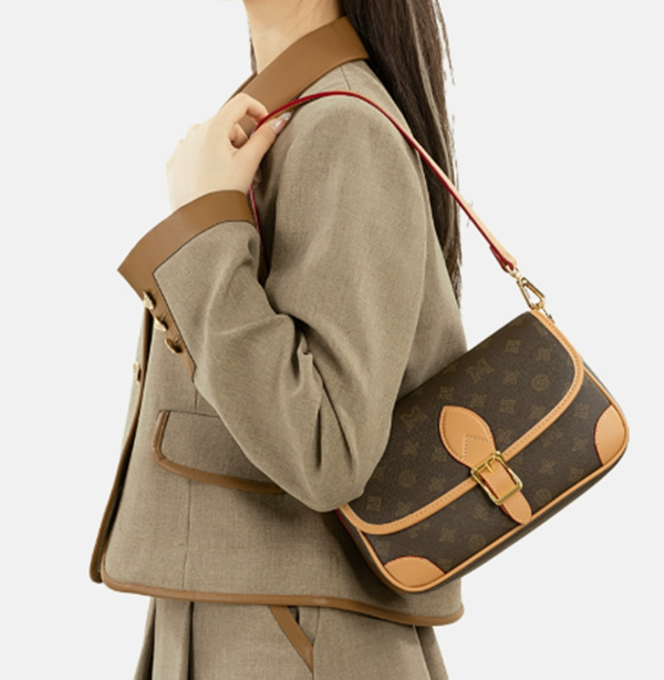 Designer bag tote bag Diane Baguette bag Women's fashion handbag Classic brown embossed crossbody bag Multi style silk shoulder strap single shoulder bag