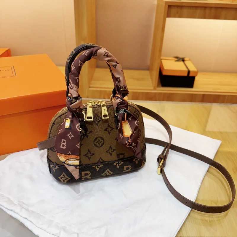 Trendy Fiable Messenger Crossbody Bag For Wen With Large Capacity And Paris Fi Design Y251208