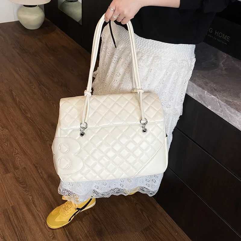 Luxury Wens Zipper Crossbody Bag Paris Fi Cmuting Wens Shoder Bag New Designer Classic Leather Handbag Y251208