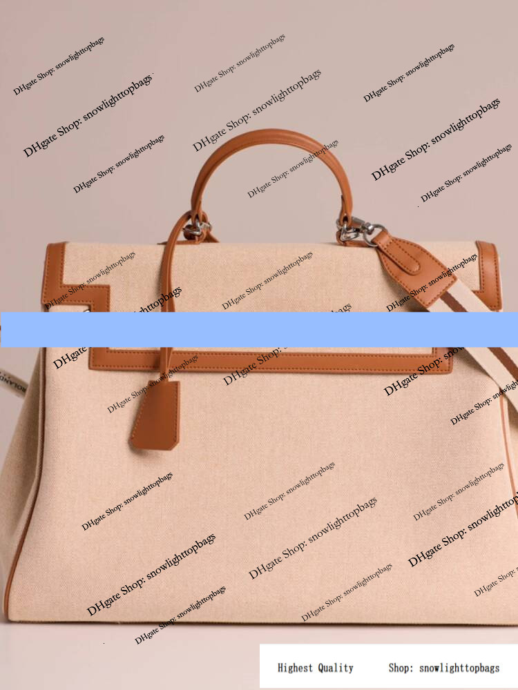 12A designer bags for women highest quality Design Tennis Bag Large Capacity Old Money Style Unisex Tennis Badminton Pickleball Bag size: 43*30*17cm 2026