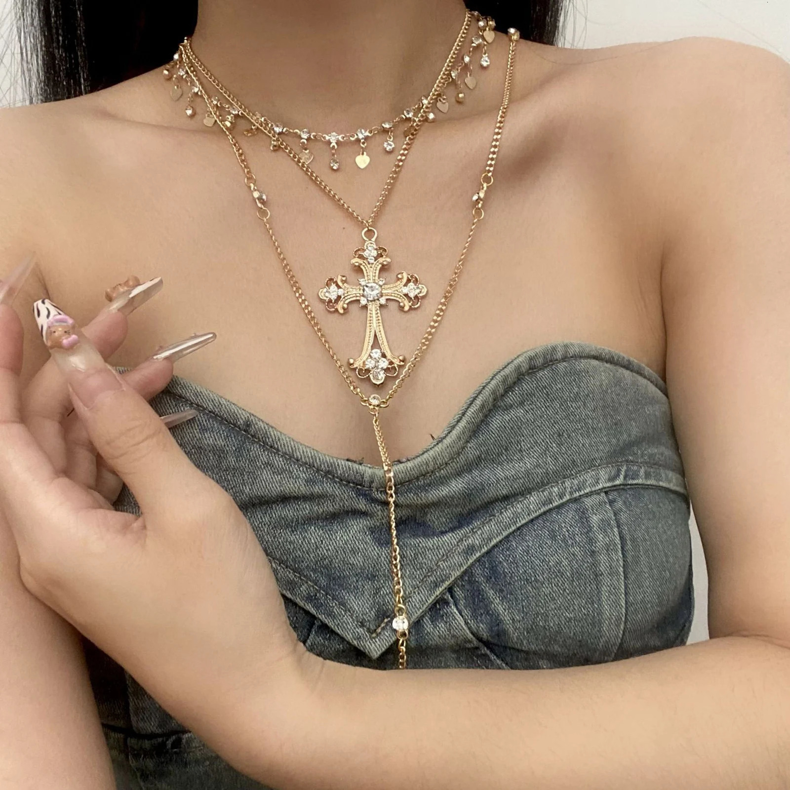 Vintage Multilayer Cross Tassel Necklace Women French Baroque Style Choker Chain Collarbone Jewelry for Dating Party Daily Match 251205