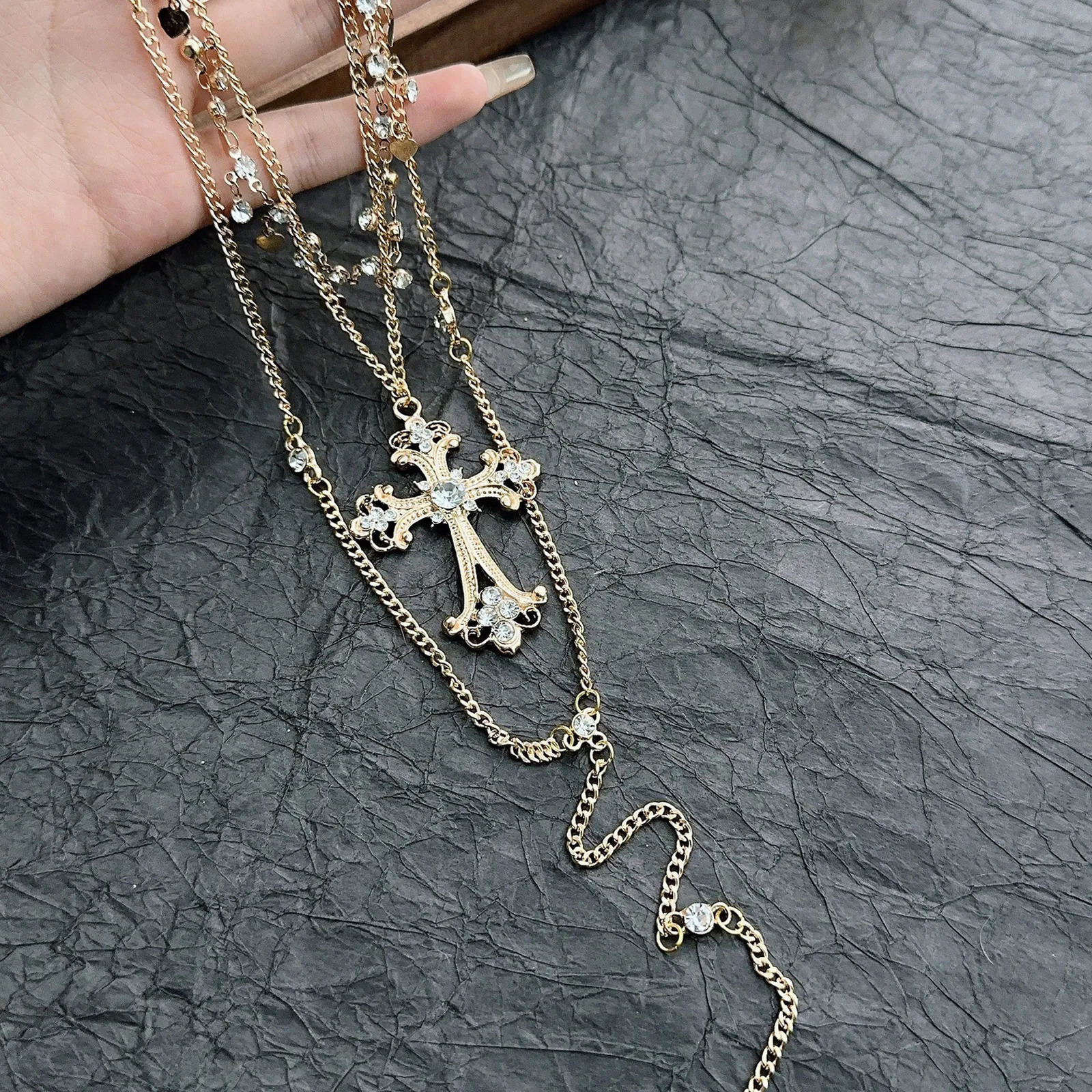 Vintage Multilayer Cross Tassel Necklace Women French Baroque Style Choker Chain Collarbone Jewelry for Dating Party Daily Match 251205