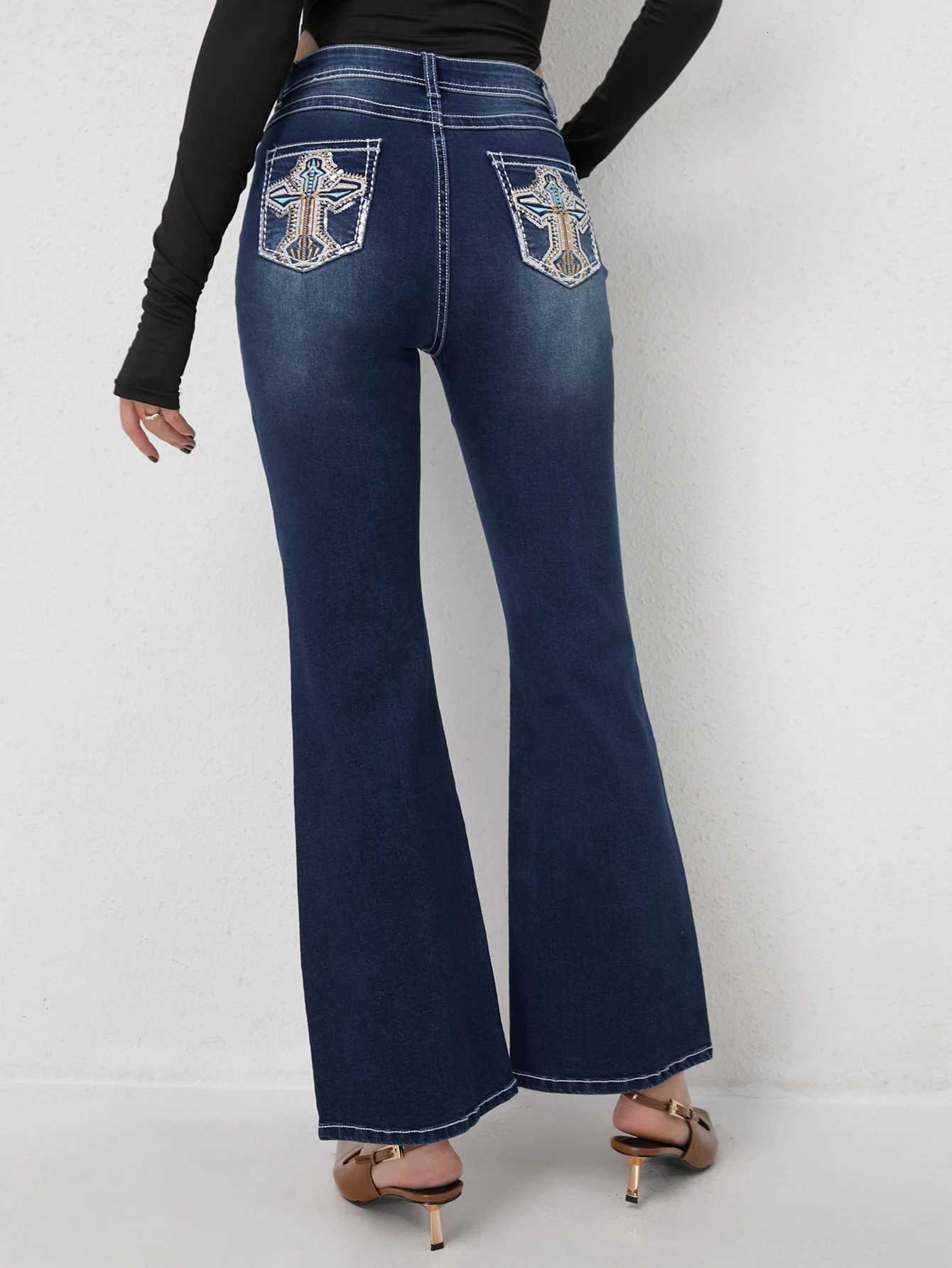 2025 Autumn/Winter New Womens Denim Pants The back pocket features sequin embroidered geometric patterns The edge of the fronT251208