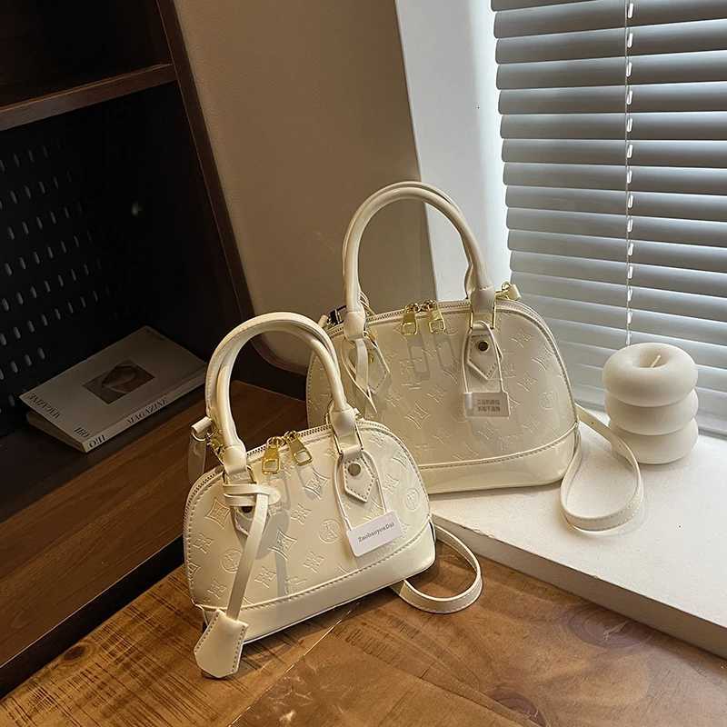 Popar And Elegant Wens Crossbody Bag Handbags Messenger Bag In Premium Leather By Designer Y251208