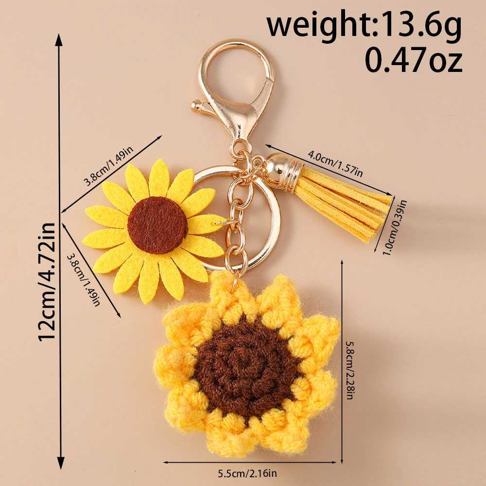 Pretty Handmade Knitted Sunflower Keychain Women Girls Crocheted Flower Key Ring Pendant for Handbag Decor DIY Key Chain GiftsXJ251208 - view 3