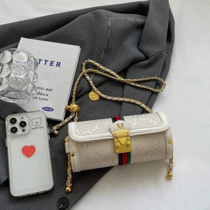 High-End Ladies Tote Bag Crafted Fr Fine Leather Featuring High-End Quality And Famous Cmuter Look Y251208