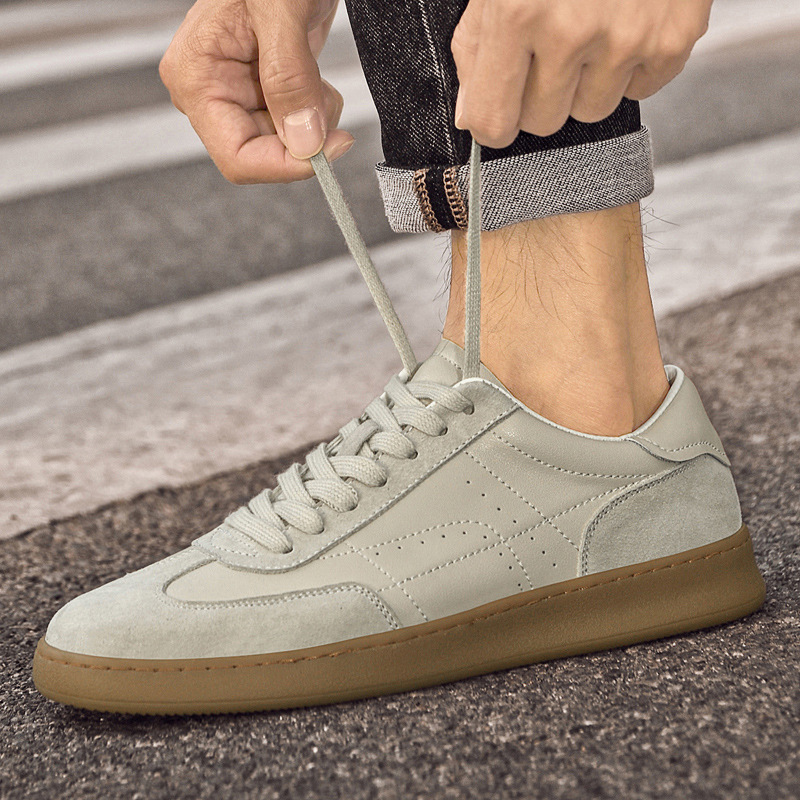 Designer shoes 2025 classic and versatile top layer cowhide casual shoes comfortable and lightweight mens board shoes white black brown blue