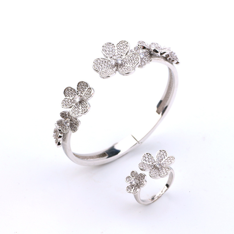 Fashion Full Zircon Three-Leaf Flower Bracelet Fresh Open Ring Set For Women Light Luxury Elegant Jewelry 79