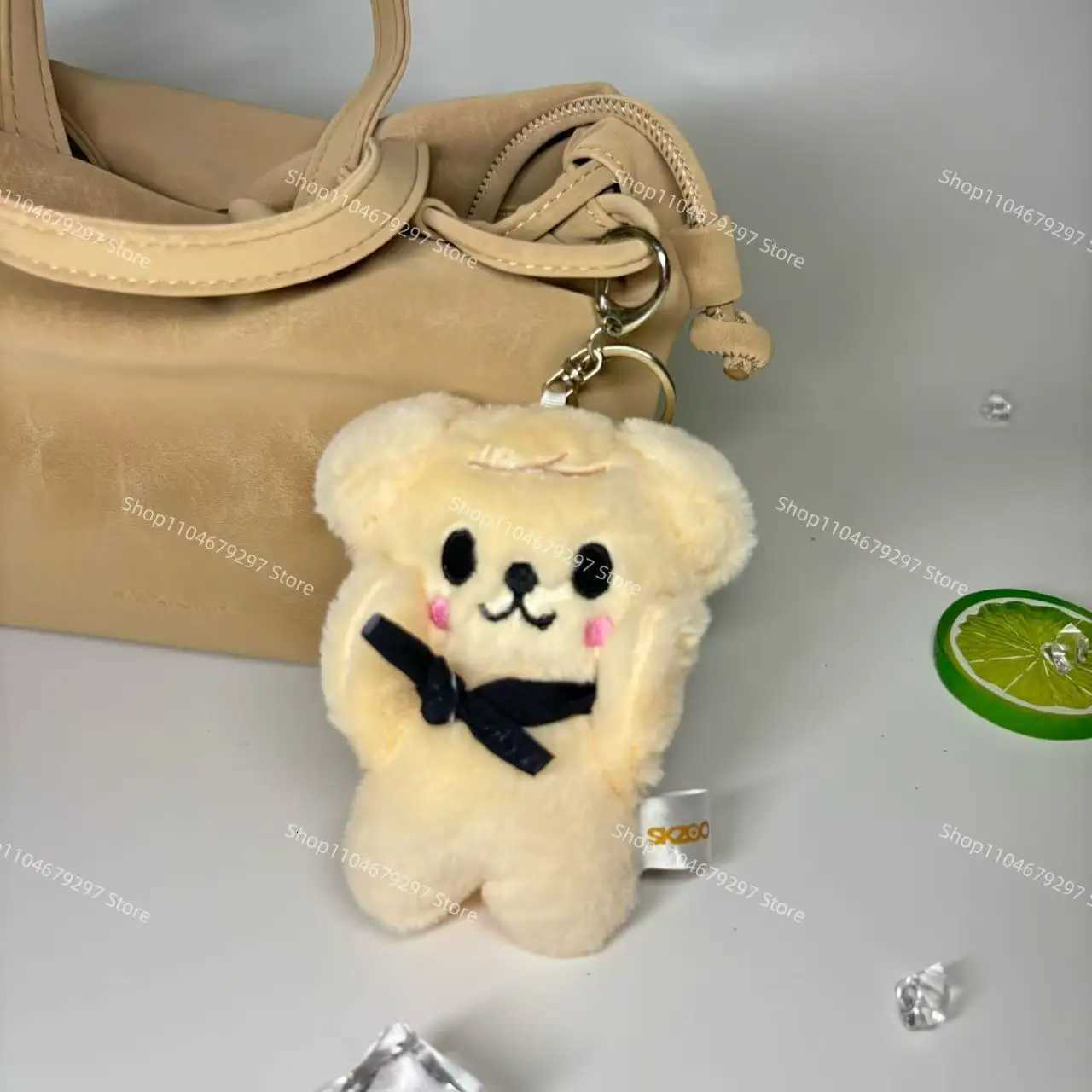 Stray Kids plush keychain magnetic suction doll SKZ bean eye cape plush doll keychain KPOP bangchan felix SKZOO childrens toyXJ251208 - view 4