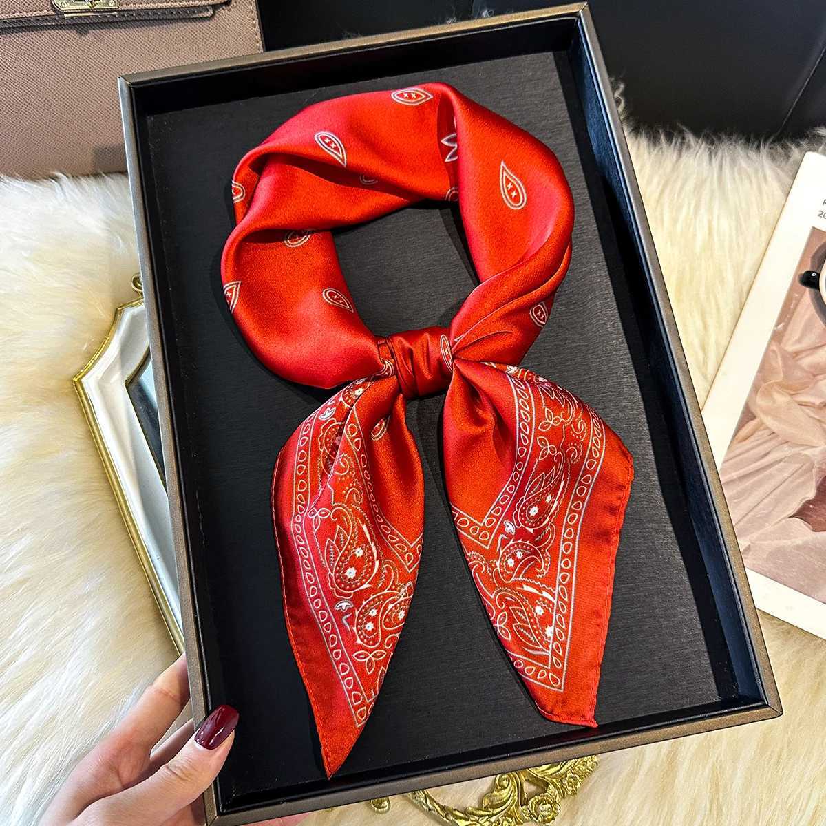 Luxury New 70cm Square Paisley Print Square Silk Scarf Casual Elegant Thin Breathable Neck Women Windproof Head Wrap Hair Scarves Y251208