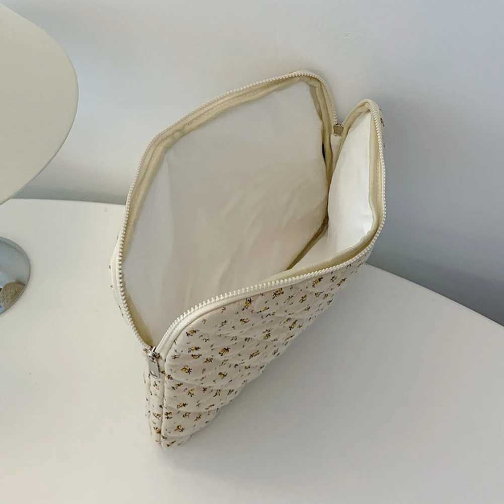 Flower Printed Laptop Sleeve Quilted Laptop Carrying Case Protective Notebook Bag for 11/13/15 Inch Laptop Tablet Women ClutchesT251208