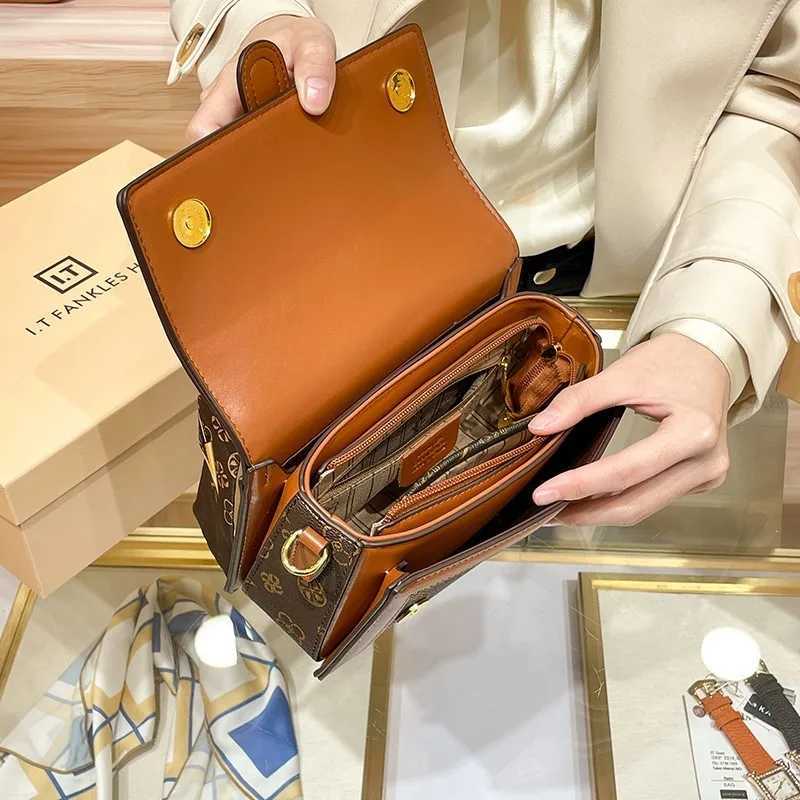 Light luxury wens handbag 2025 autumn and winter new designer shoder crossbody bag fiable high-end small square bag Y251208