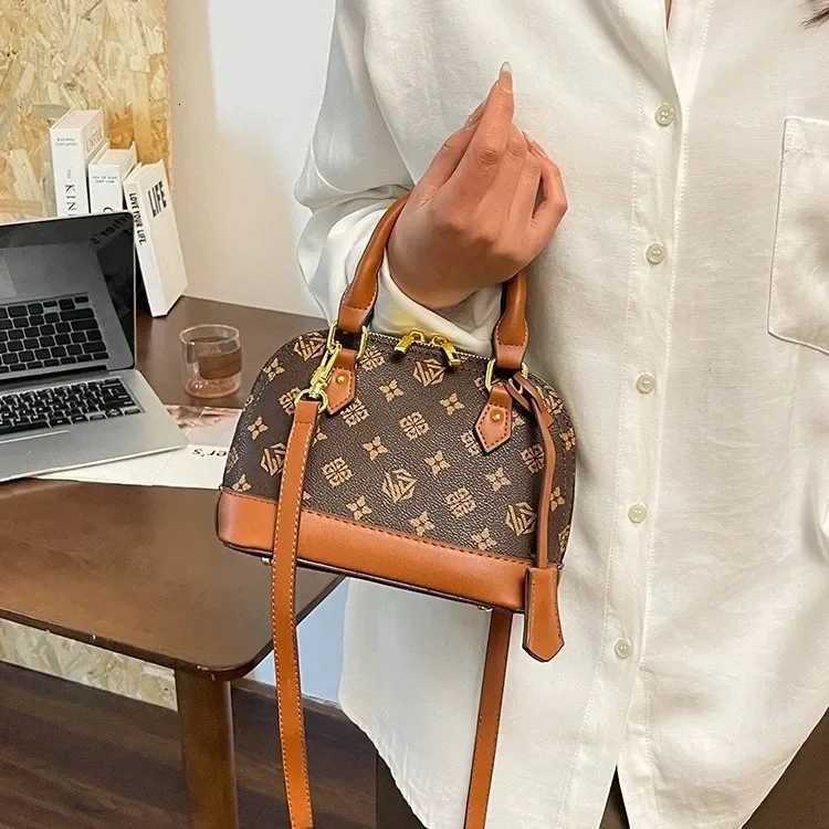 2025 New Luxury Niche Wens Bag - Vintage Mogram Shell-Shaped Handheld Shoder/Crossbody High-End Y251208